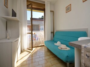 TV - Modern and central vacation house (Bibione)