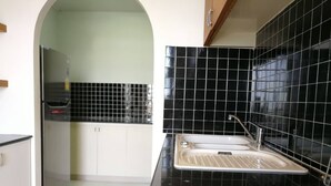 Appartement, 2 slaapkamers, toegankelijk voor mindervaliden, uitzicht op de stad | Privékeuken
