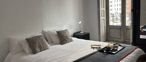 Strykejern/-brett, wi-fi og sengetøy