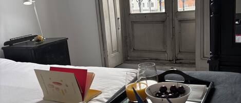 Bügeleisen/Bügelbrett, WLAN, Bettwäsche