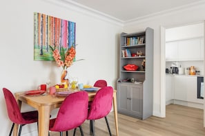 Dining - Hyde Park Stylish and central apartment (London)