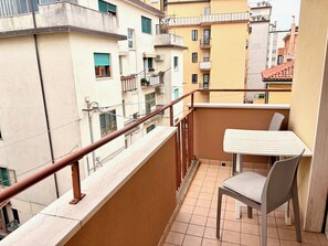 Exterior - Smile (Lido)