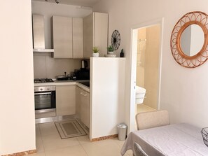 Apartemen Comfort, pemandangan laut terbatas | Area keluarga