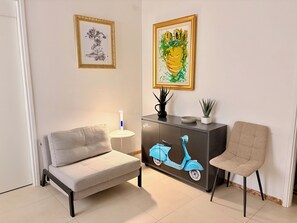 コンフォート アパートメント パーシャルシービュー | リビング エリア