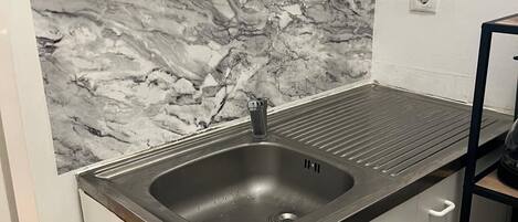 基本公寓 | 私人廚房 | 電冰箱、微波爐、烤箱、爐台