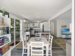 Fridge, microwave, stovetop, dishwasher - Family Beach House with Outdoor Entertaining (Long Beach)