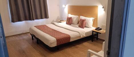 Habitación individual, vistas a la ciudad | Wifi gratis