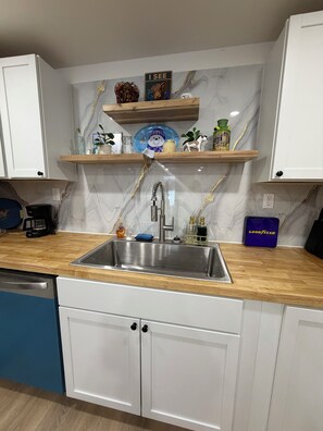Private kitchen - Unique Farm Stay -Close to Colgate University, Hamilton College, Bouckville (Hubbardsville)