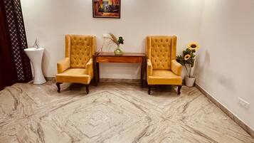 خدمة النقل المكوكية من وإلى المدينة