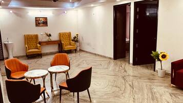 خدمة النقل المكوكية من وإلى المدينة