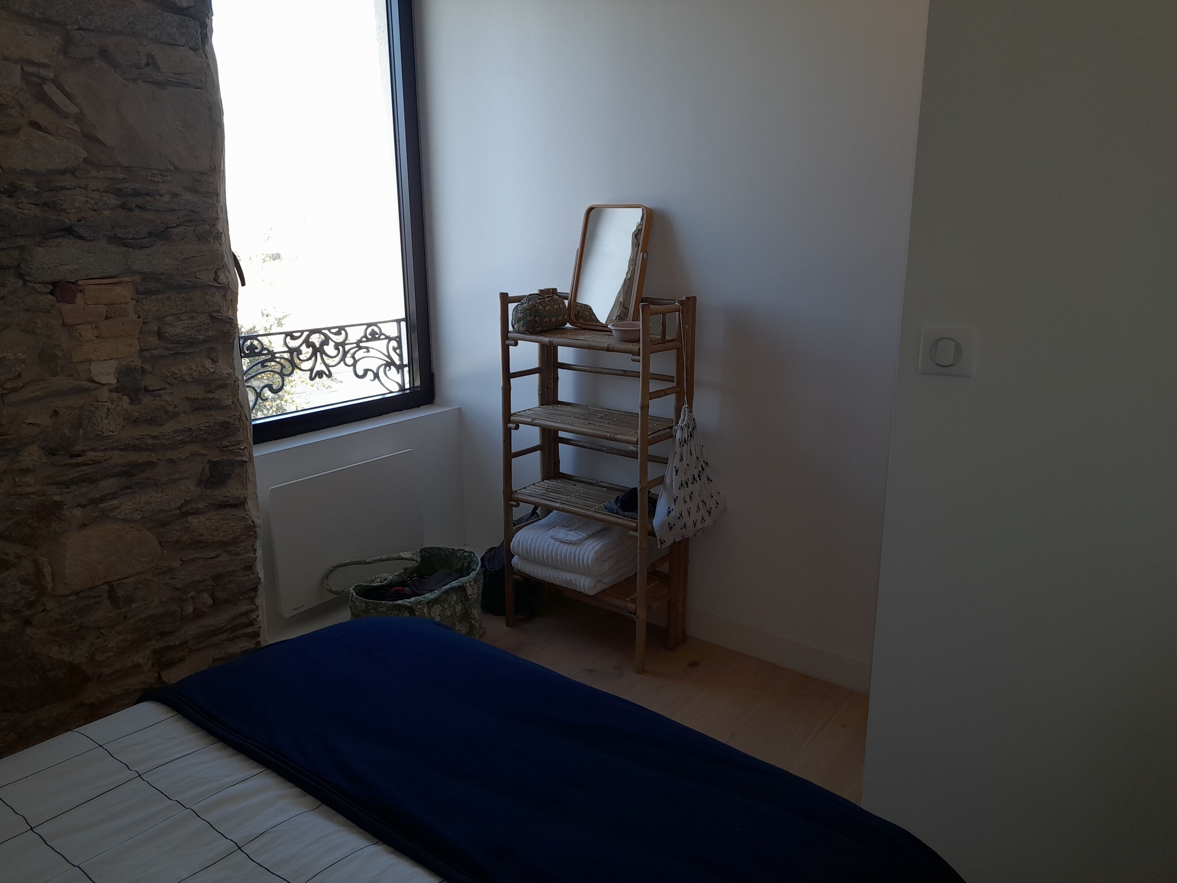 2 chambres, fer et planche à repasser, Wi-Fi gratuit, draps fournis