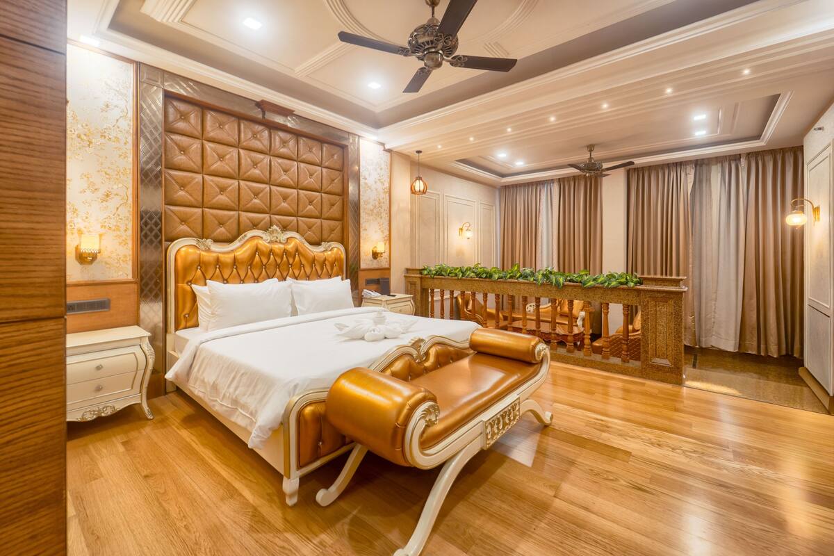 Club-huone, 1 parisänky | Pimennysverhot, äänieristys, silitysrauta/-lauta, ilmainen Wi-Fi