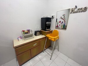 Comfort Townhome | Private kitchen - Stay&Smile Bintulu Homestay (Bintulu)