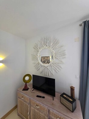 Interior - Ricky's - my kas, tju kaza (Santa Maria)