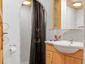 Bathroom - "Kaj" - 170m to the fjord by Interhome (Aabybro)