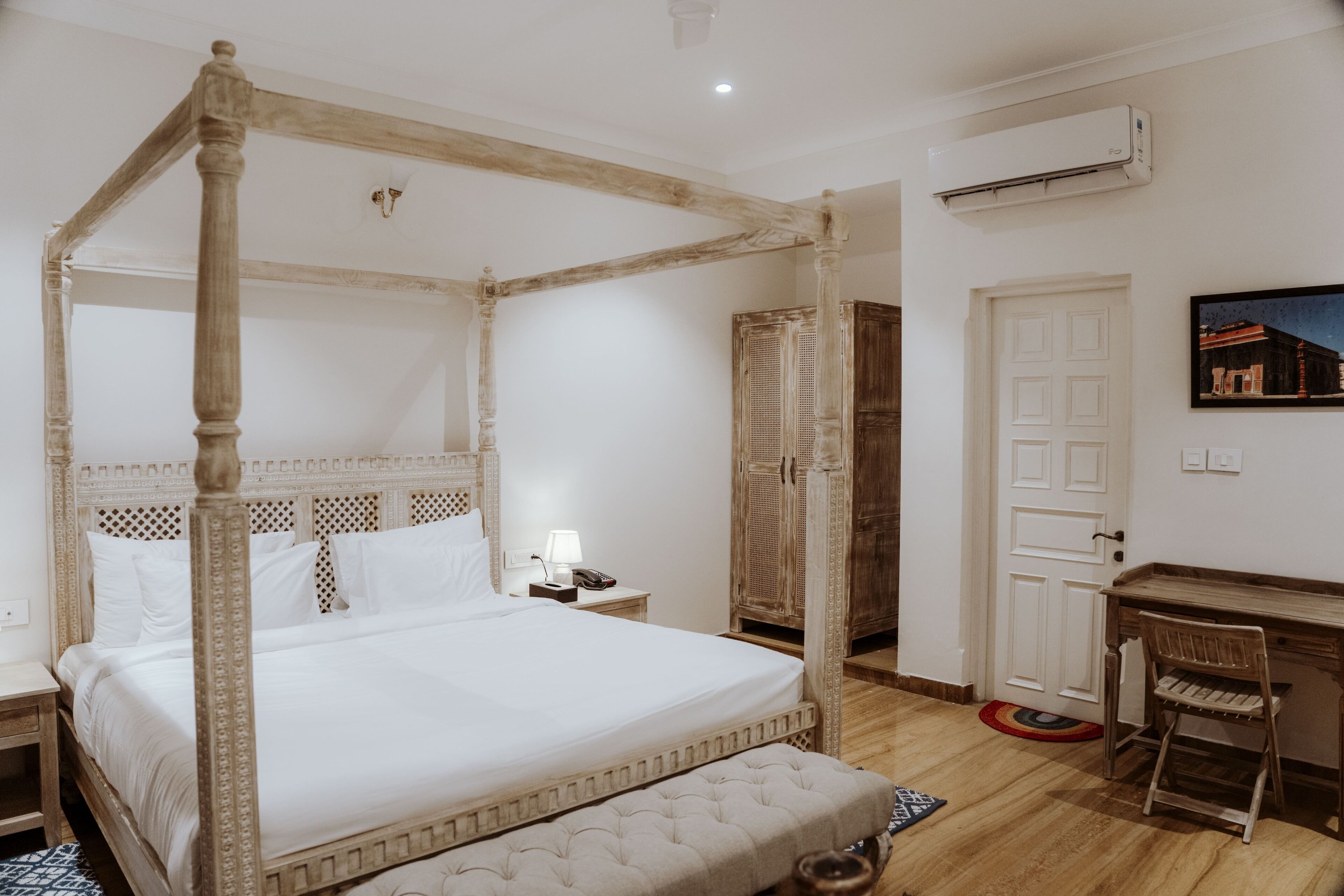 Royal Suite, City View | In-room safe, desk, laptop workspace, blackout drapes