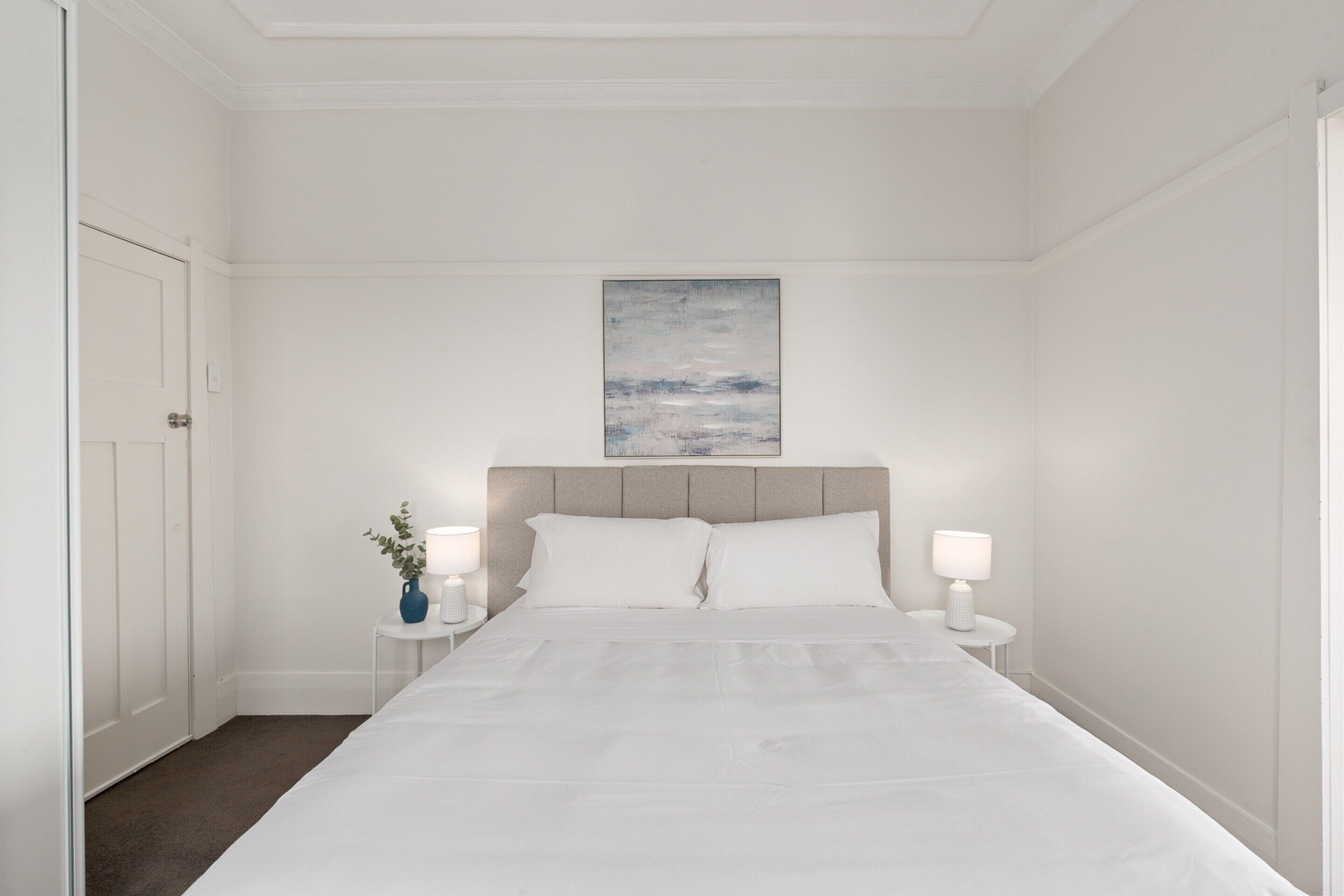Apartment | 2 bedrooms, laptop workspace, bed sheets