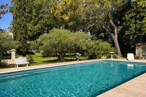 Piscine extérieure, piscine chauffée