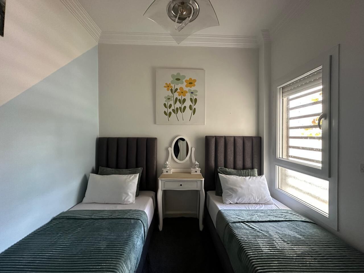 3 bedrooms, bed sheets, wheelchair access