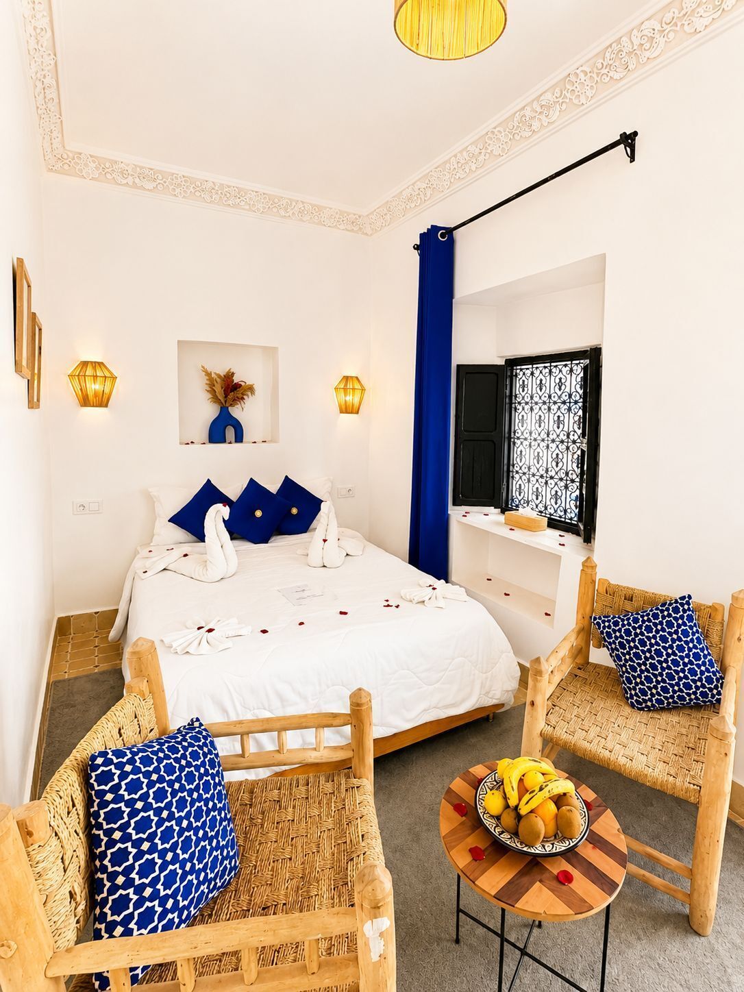 Double Room | Laptop workspace, blackout drapes, free WiFi