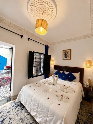 Laptop workspace, blackout drapes, free WiFi - Riad lazord de Marrakech (Marrakech)