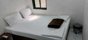 Double Room, City View | Free WiFi - Hotel RR Residency (Mumbai)