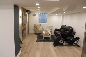 Interior - Luxury, Brand-New, Spacious , Modern Apartment with One Parking. (Richmond Hill)
