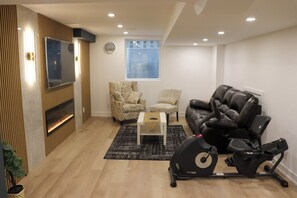 Interior - Luxury, Brand-New, Spacious , Modern Apartment with One Parking. (Richmond Hill)