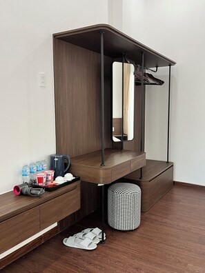 Habitación familiar, vistas al jardín | Wifi gratis