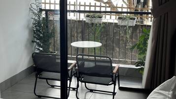 Familierom, hageutsikt | Terrasse/patio