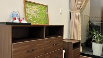 Tweepersoonskamer, 1 kingsize bed, balkon | Gratis wifi