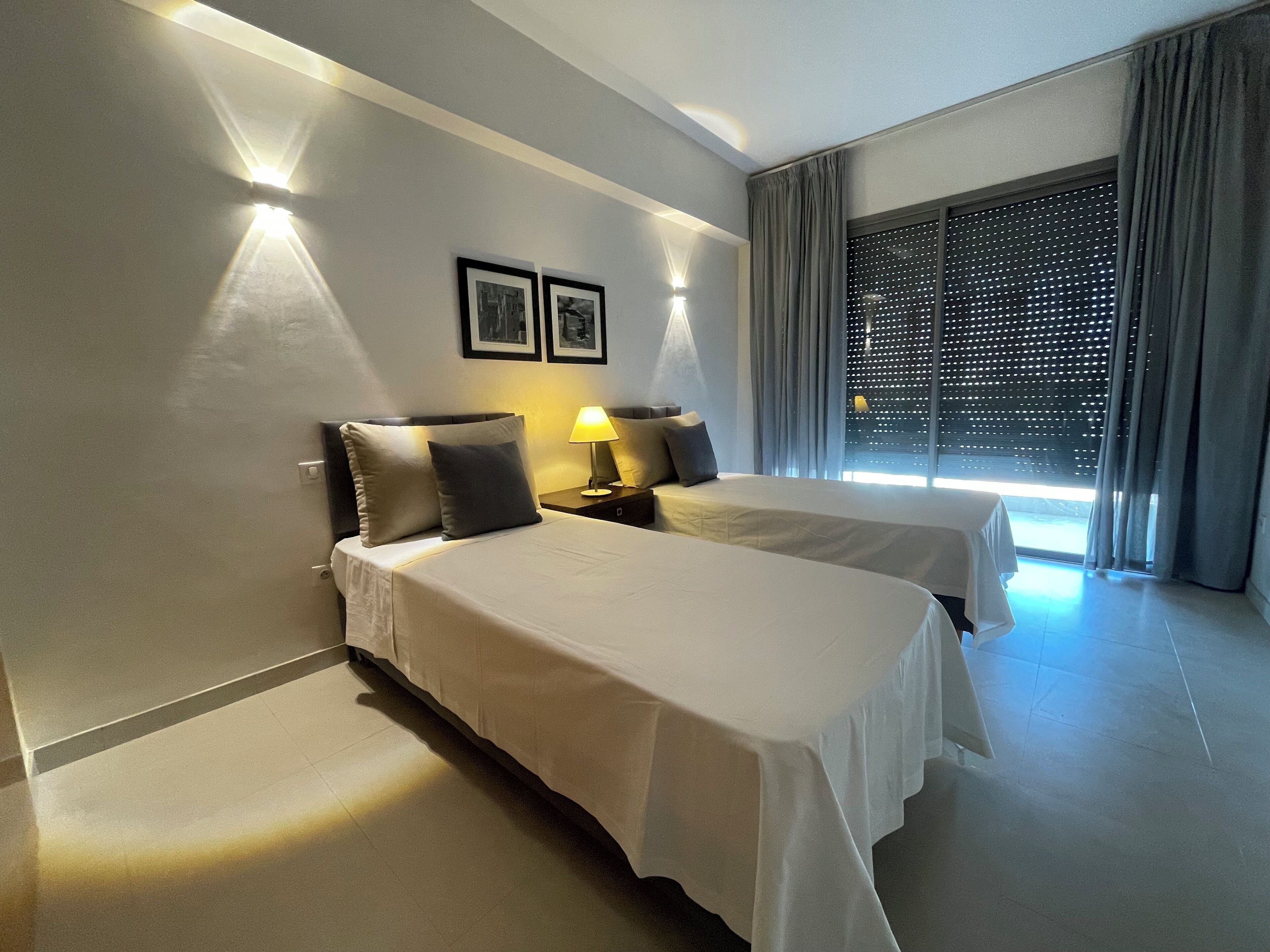 2 quartos, ferros/tábuas de passar roupa, Wi-Fi, roupa de cama