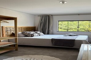 3 chambres, fer et planche Ă repasser, Wi-Fi, draps fournis