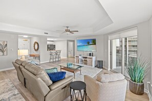 Smart TV - Royale Palms 804 Elegant Oceanview w/Pool & Beach (Myrtle Beach)