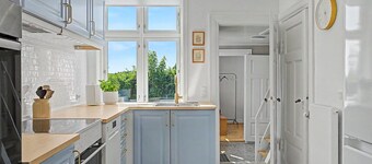 "Hanni" - 600m from the sea by Interhome