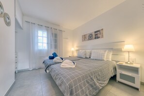 1 bedroom, in-room safe, iron/ironing board, free WiFi - Carpe Diem Apartment • Pool view • LVH (Puerto del Carmen)