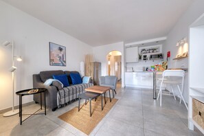 TV - Carpe Diem - Shared Pool By LVH (Puerto del Carmen)