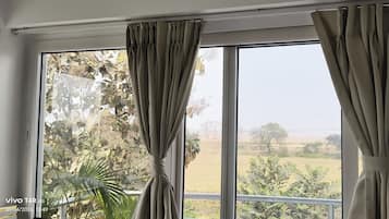 Dobbeltrom – executive, balkong, dalutsikt | Terrasse/patio