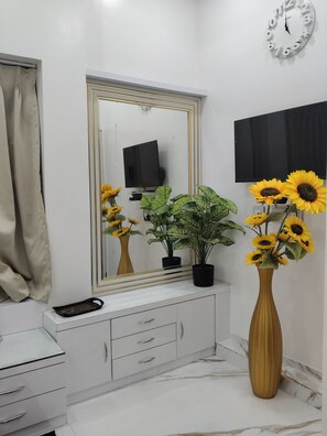 이그제큐티브 더블룸, 발코니, 계곡 전망 | 객실 내 금고, 책상, 무료 WiFi