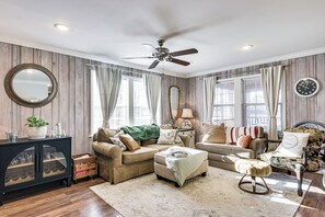 Rumah (4 Bedrooms) | Interior