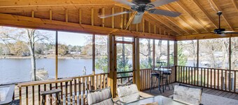 'west Water's Retreat' w/ Dock on Lake Wateree!