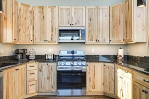 Rumah (2 Bedrooms) | Interior