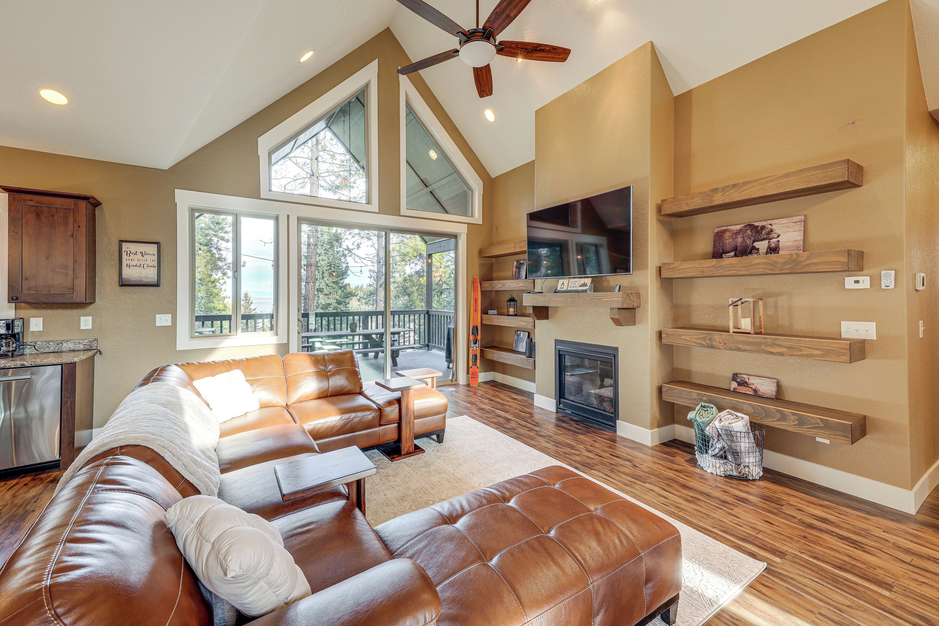 Rumah (4 Bedrooms) | Bagian depan properti