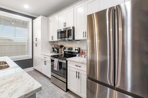 Apartment (4 Bedrooms) | Interior - Modern 4BR Ensuite Townhome Near Texas A&M (College Station)
