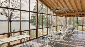 House (3 Bedrooms) | Front of property