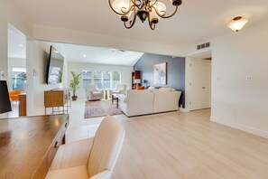 Casa (3 Bedrooms) | Interior