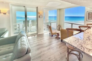 Apartment (3 Bedrooms) | Interior - Steps to Beach: Oceanfront w/ Panoramic Gulf Views (Destin)