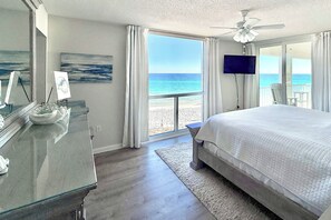 Apartment (3 Bedrooms) | Interior - Steps to Beach: Oceanfront w/ Panoramic Gulf Views (Destin)