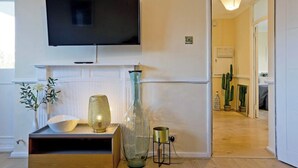 Interior - Little Venice in Paddington central London 3 bedroom apartment (London)