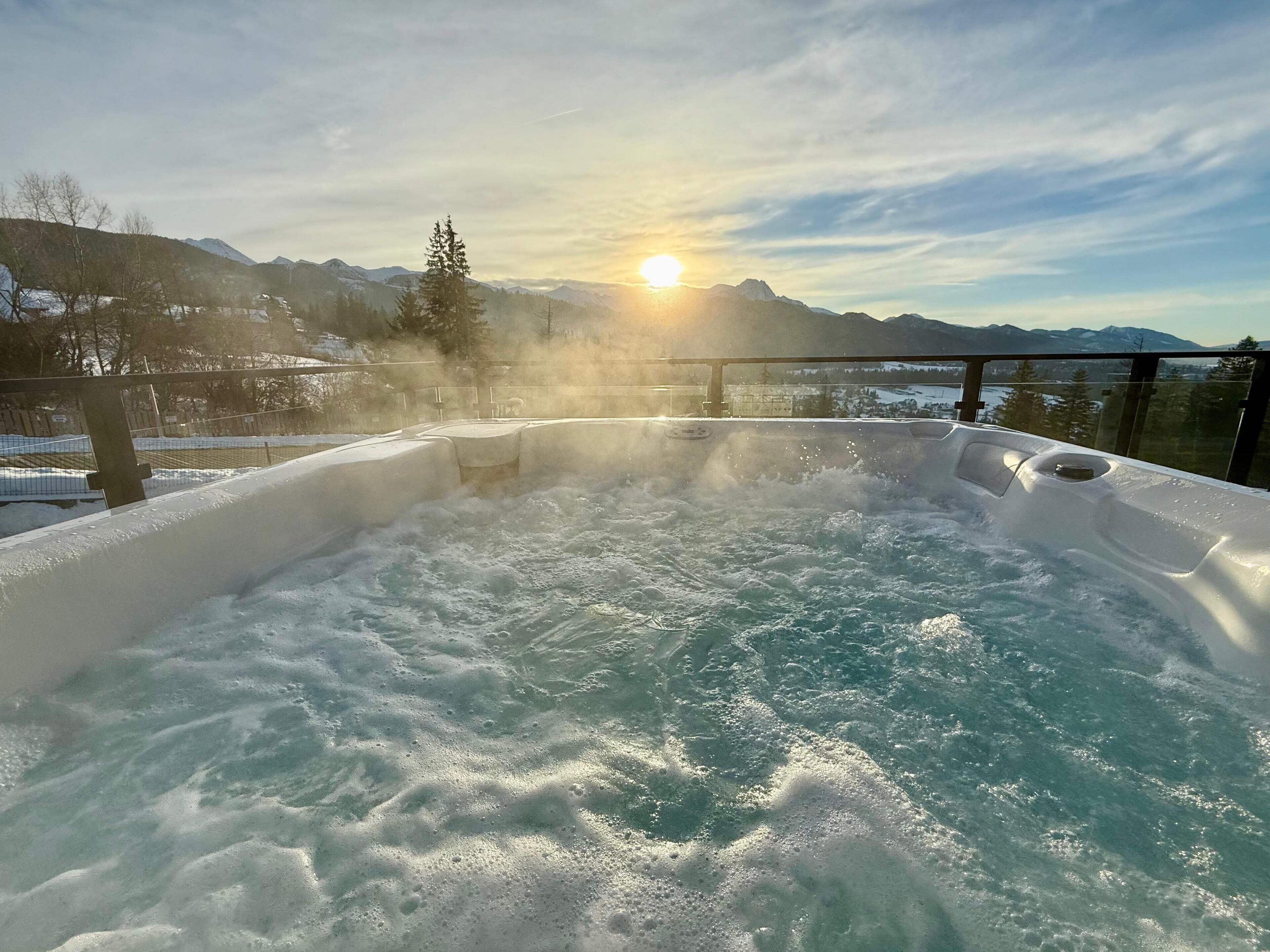 Luksustalo, 4 makuuhuonetta, parveke, vuoristonäköala | Terassi/patio